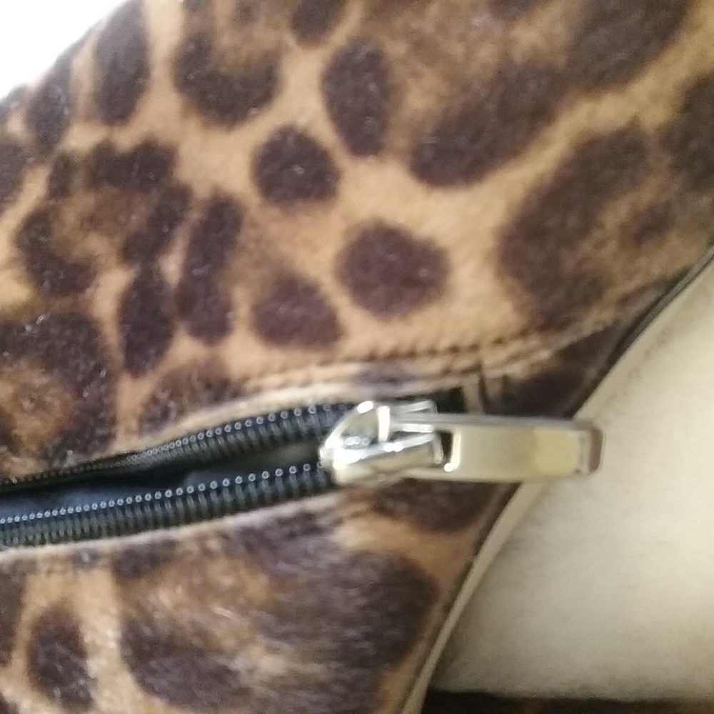 Nine West Cheetah print ankle Boots - Picture 4 of 5